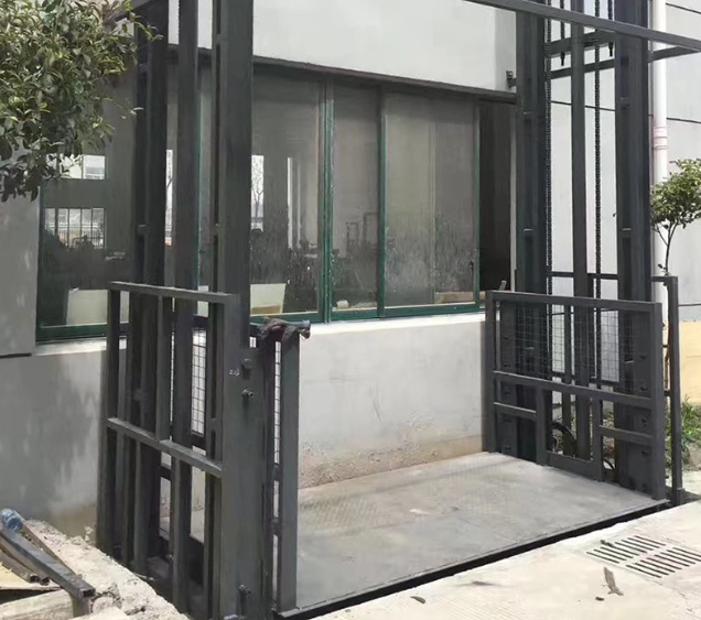 渭南导轨式施工升降机助力民生工程提速增效